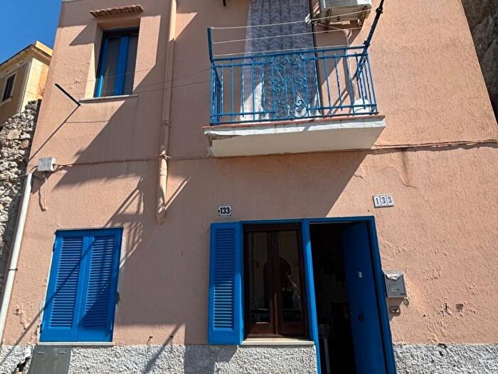 Appartamento bilocale in affitto in Via Atratina, Gaeta