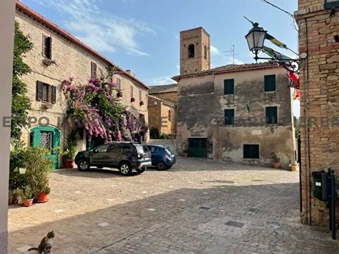 Casa con 5 locali in vendita in Torre di Palme, Fermo