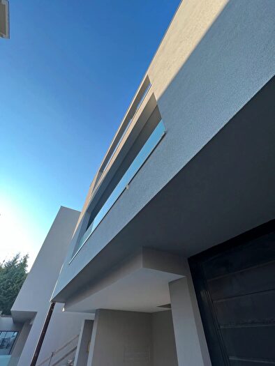 Appartamento con 5 locali in vendita in Via Montebello, Mariano Comense