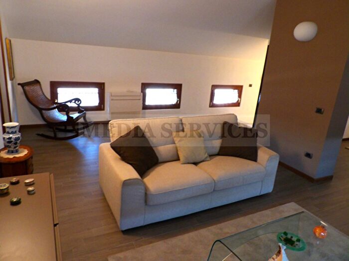 Appartamento quadrilocale in vendita in Vicolo dei Tintori N°, Garlasco