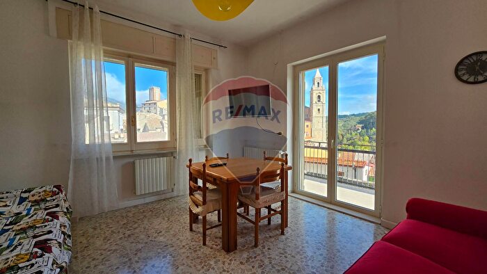 Appartamento quadrilocale in vendita in Via Fischiete, Palena