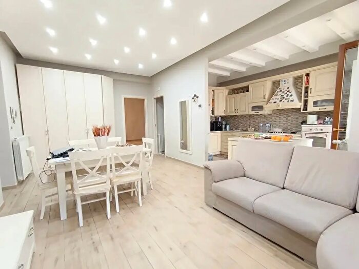 Appartamento quadrilocale in vendita in Via Casa Papa, Solofra