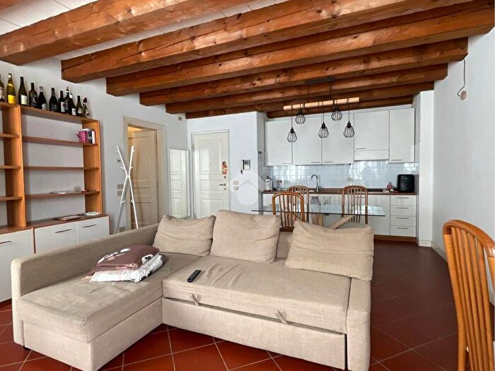 Appartamento bilocale in affitto in Tresanda del Sale, Loggia Garibaldi, Brescia
