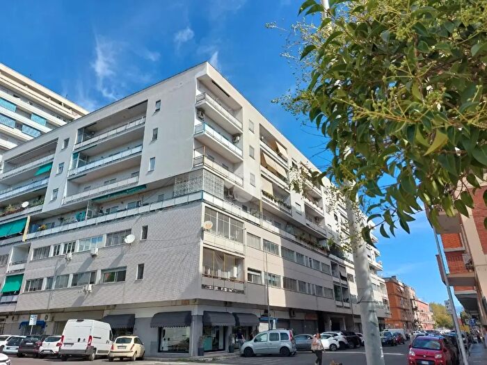 Appartamento trilocale in vendita in Via Enrico Toti, Latina