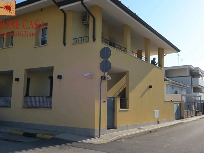 Appartamento trilocale in vendita in Via Bellini, Monfalcone