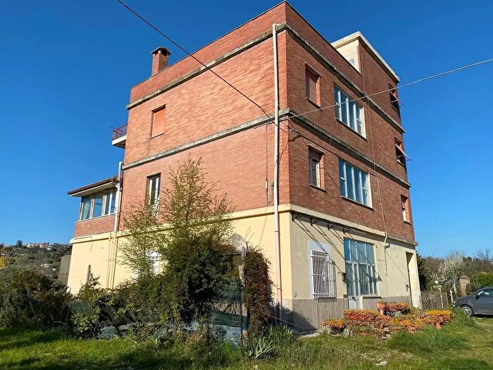 Appartamento quadrilocale in vendita in Via delle Macerine, Manziana