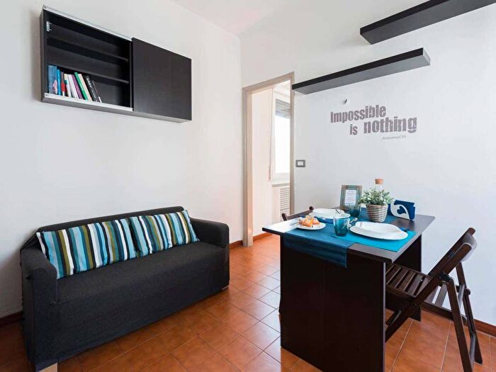 Appartamento bilocale in affitto in Via Monte Cengio, Santa Giulia, Milano