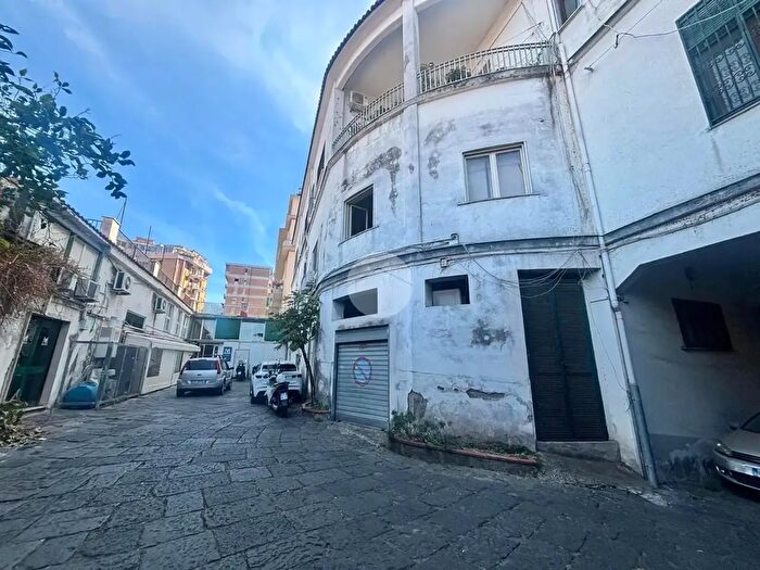 Appartamento trilocale in vendita in Via Castellammare, Gragnano
