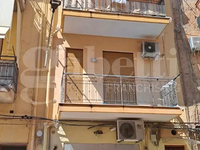 Appartamento trilocale in vendita in Via Cosimo Contorno, Bagheria