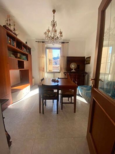 Appartamento trilocale in vendita in Via Giuseppe Piantelli Genova, Genova