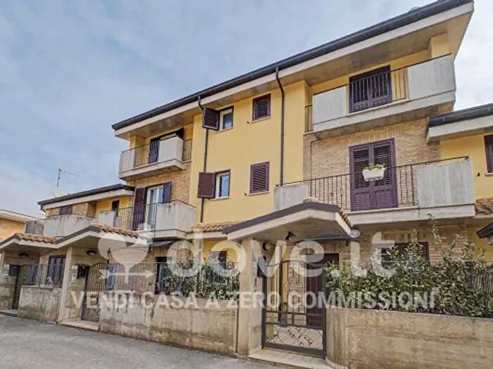 Casa con 5 locali in vendita in Via Il Pinturicchio, San Salvo