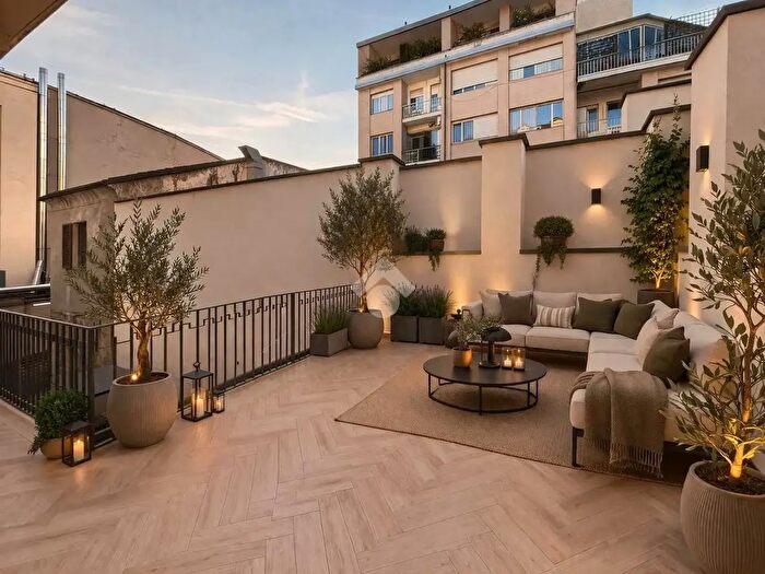 Appartamento con 6 locali in vendita in Via XX Settembre, Torino