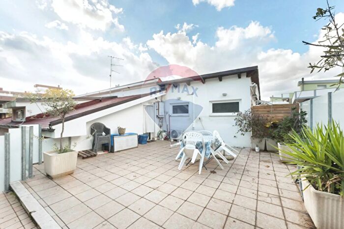 Appartamento bilocale in vendita in Viale Alcione, Francavilla Al Mare