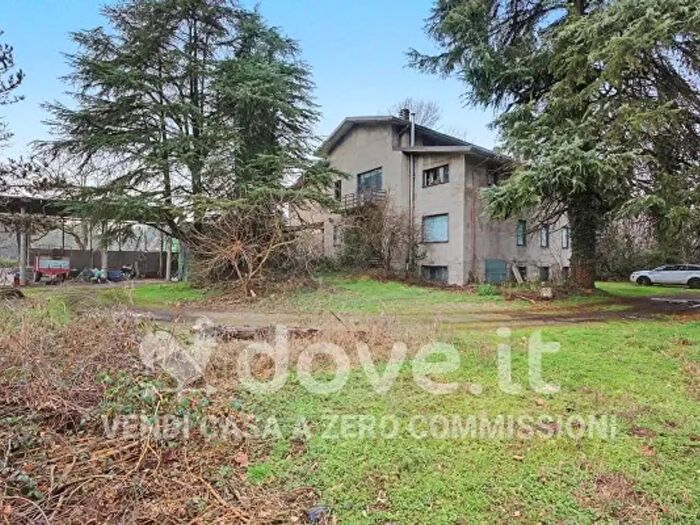 Casa con 5 locali in vendita in Via Molini, Legnano