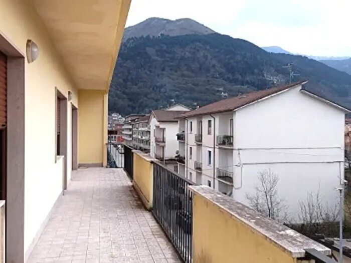 Appartamento con 6 locali in affitto in Via Papa Giovanni XXIII, Bojano