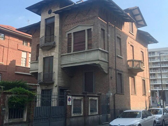 Appartamento bilocale in affitto in Via Gabriele Chiabrera, San Salvario Dante, Torino