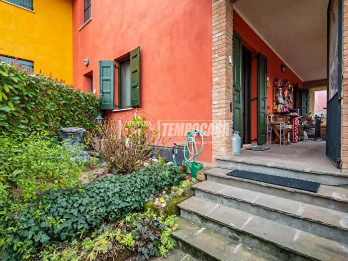 Appartamento trilocale in vendita in Via Martiri della Libertà, Castelvetro Di Modena