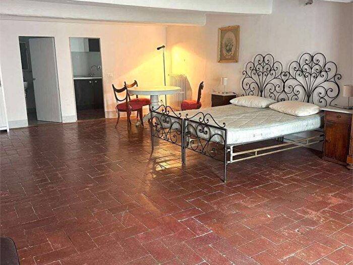 Appartamento trilocale in affitto in via dei serragli, Santo Spirito, Firenze