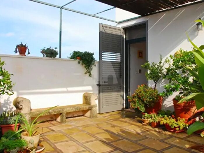 Casa con 6 locali in vendita in Via Ferdinando Galiani, Tricase