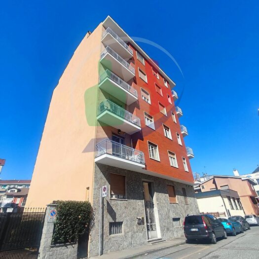 Appartamento quadrilocale in vendita in Via degli Alleati, Nichelino