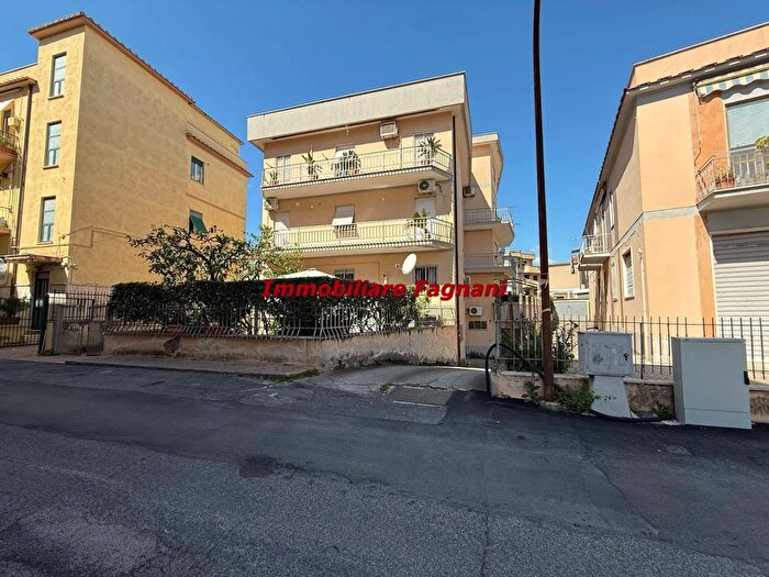 Appartamento trilocale in vendita in Via Gian Lorenzo BerniniCisterna di Latina, Cisterna Di Latina