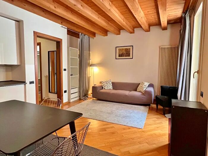 Appartamento bilocale in affitto in Piazza dei Signori, Vicenza