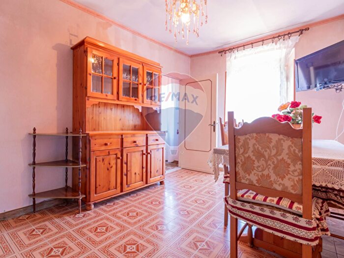 Casa con 6 locali in vendita in Via San Bernardo Sopra, Carsoli
