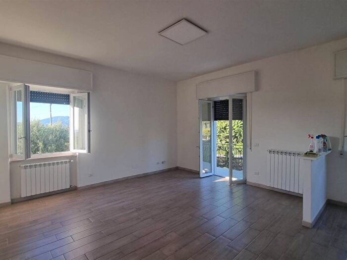 Casa trilocale in affitto in via rusciano, Selci