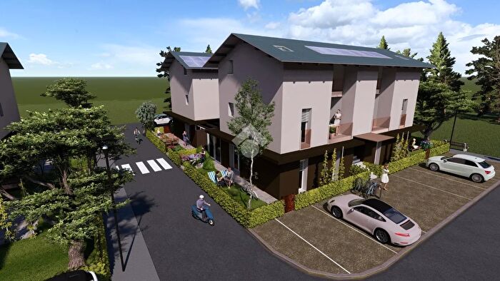 Appartamento trilocale in vendita in Via Nina, Ravenna