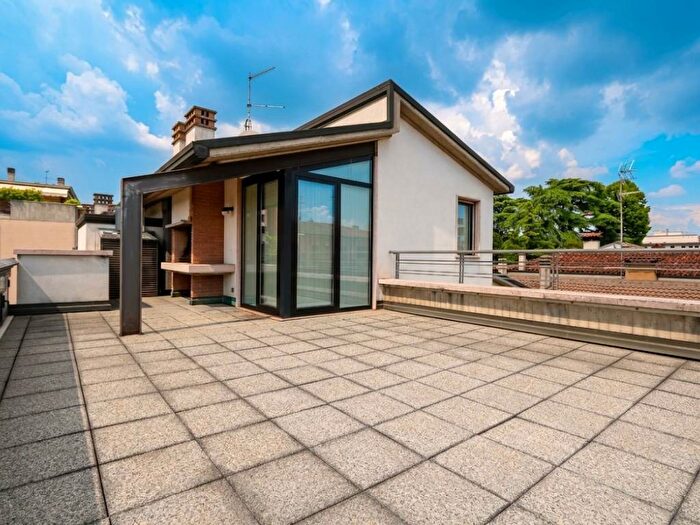 Casa trilocale in affitto in Viale San Lazzaro, San Lazzaro, Vicenza