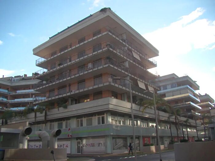 Appartamento bilocale in vendita in Viale Donato Bramante, Fiumicino