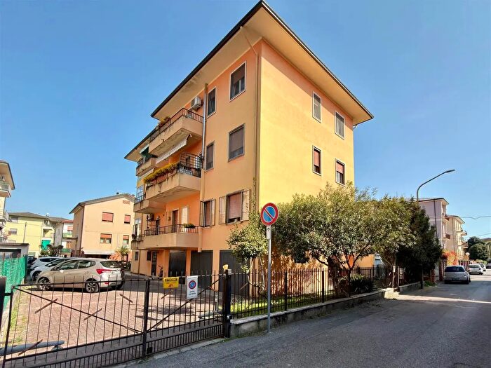 Appartamento con 6 locali in vendita in Vicenza