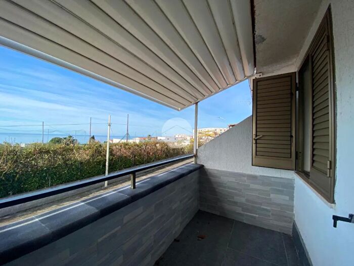 Appartamento trilocale in vendita in Viale Raffaello Stanzio, Scalea