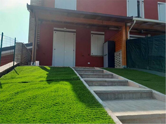 Appartamento trilocale in affitto in Pozza, Maranello