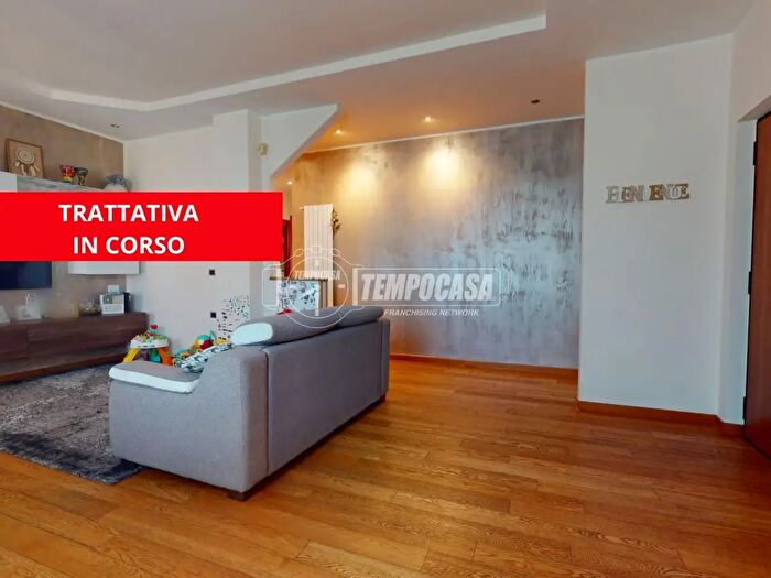 Appartamento trilocale in vendita in Via Trento Ceglie, Bari