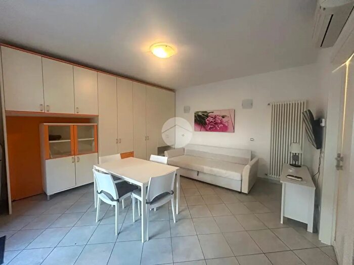 Appartamento monolocale in affitto in Viale Ravenna, Cervia