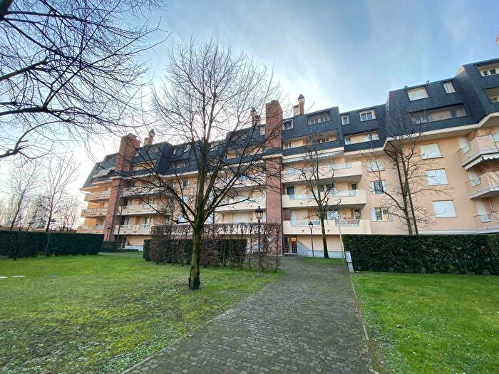 Appartamento bilocale in affitto in Via dei Caduti, Assago