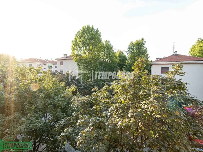 Appartamento trilocale in vendita in Via Sant'Elembardo, Milano
