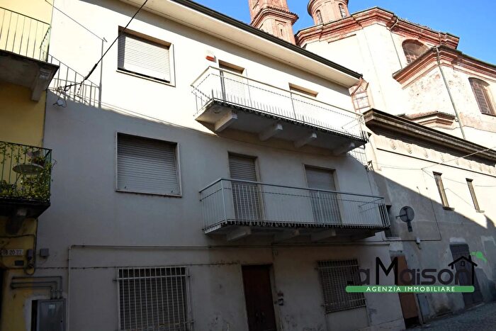 Casa con 12 locali in vendita in Via Torino, Borgomasino