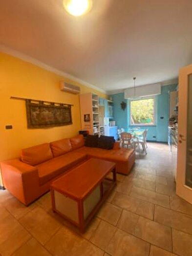 Appartamento quadrilocale in vendita in Via Giovanni Gaggero, Genova