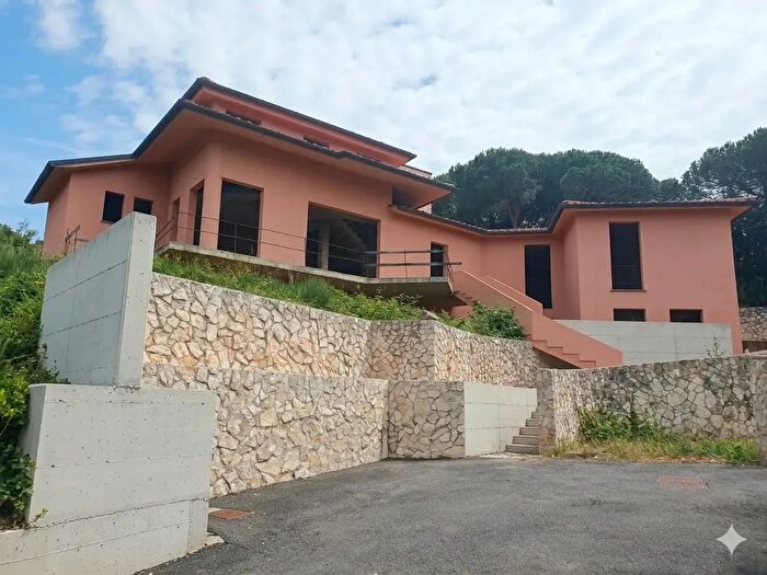 Casa in vendita in Livorno