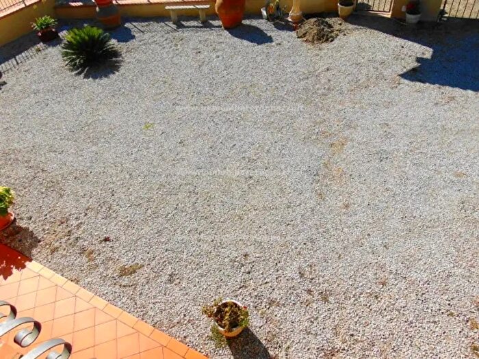 Appartamento con 6 locali in vendita in Zona Campagna, Gambassi Terme