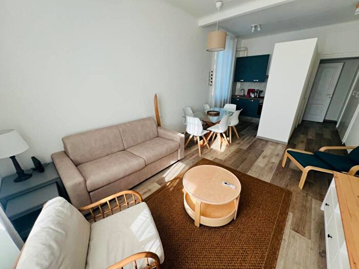 Appartamento trilocale in affitto in Via Bottini, Sturla, Genova