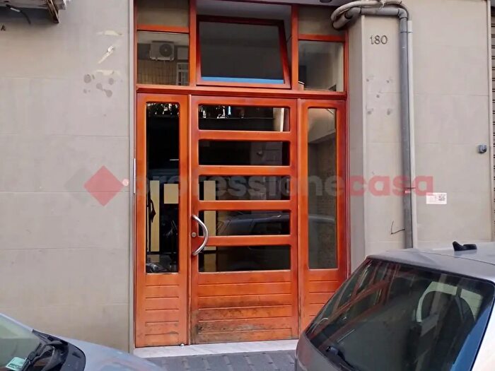 Appartamento trilocale in affitto in Via Ravanas, Bari