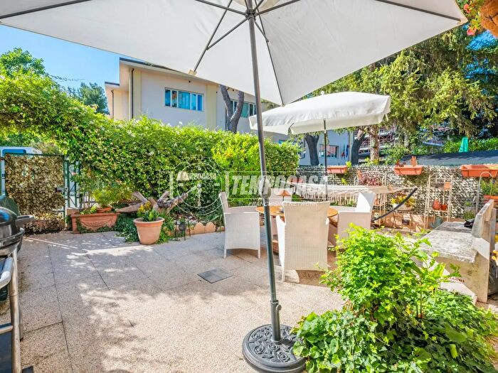 Casa trilocale in vendita in Via Giacomo Puccini, Senigallia