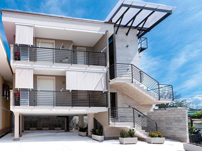 Appartamento trilocale in affitto in Via Monticelli, Zona Industriale San Leonardo, Salerno