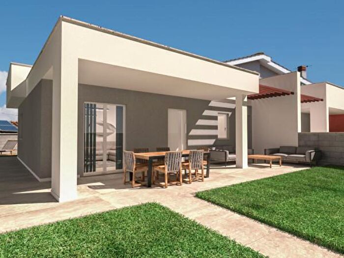 Casa trilocale in vendita in Via Narcisi, Ardea