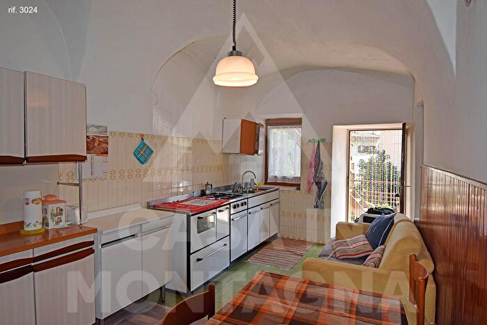 Appartamento con 6 locali in vendita in Garniga