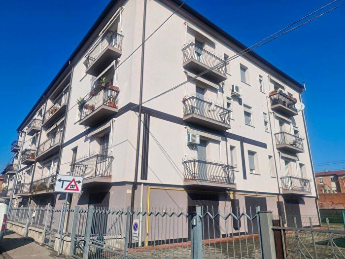 Appartamento quadrilocale in affitto in Via Gaetano Pesci, Aeroporto, Ferrara