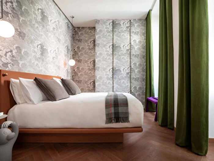 Appartamento bilocale in affitto in Via Alessandro Manzoni, Scala Manzoni, Milano